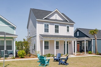 Seaglass Cottages in North Myrtle Beach, SC - Building Photo - Building Photo