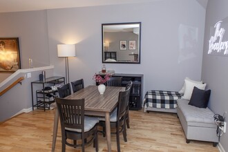 535 S 10th St in Minneapolis, MN - Building Photo - Building Photo