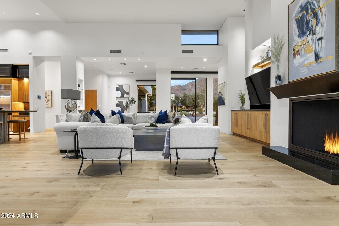 4635 E Exeter Blvd in Phoenix, AZ - Building Photo