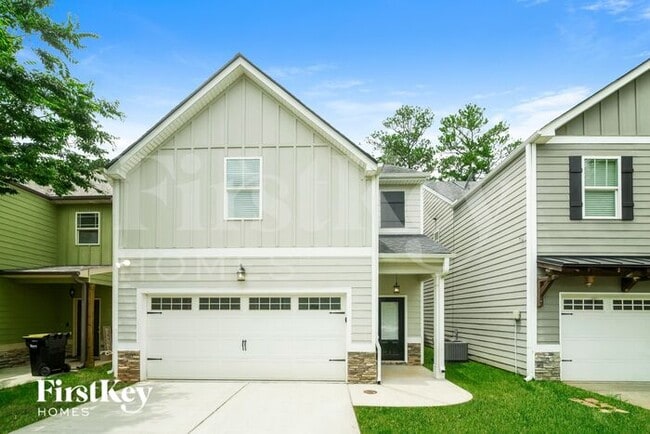 18 E Newnan Rd