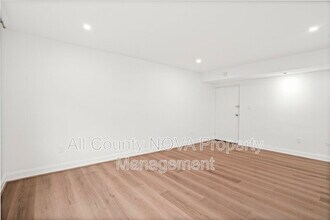 3821 Hamilton St in Hyattsville, MD - Building Photo - Building Photo