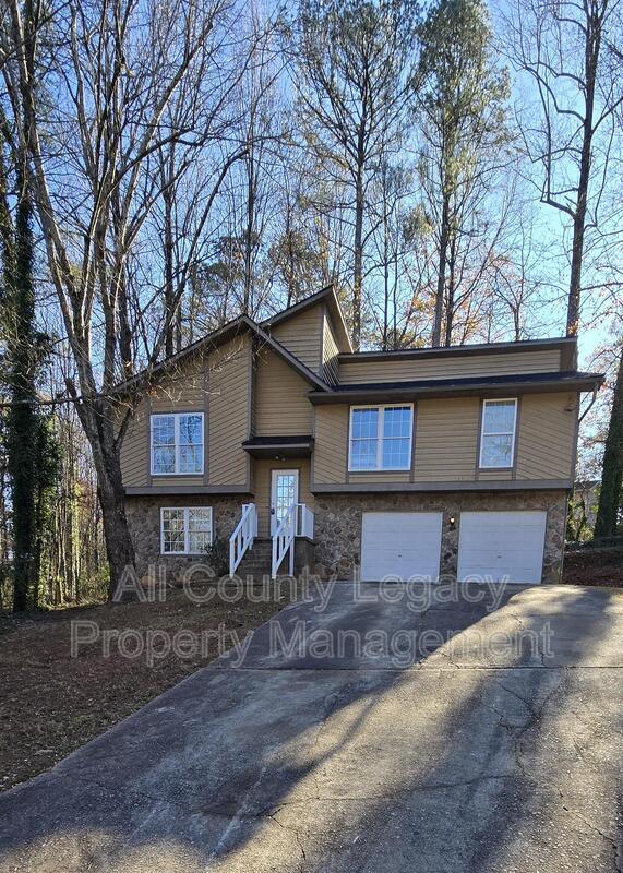 1063 Chisholm Way NW