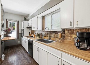 1124 Washington Ave in Evansville, IN - Foto de edificio - Building Photo