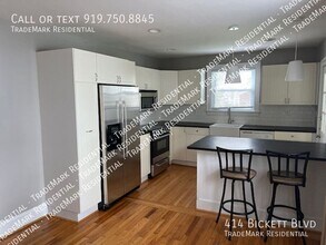 414 Bickett Blvd in Raleigh, NC - Building Photo - Building Photo