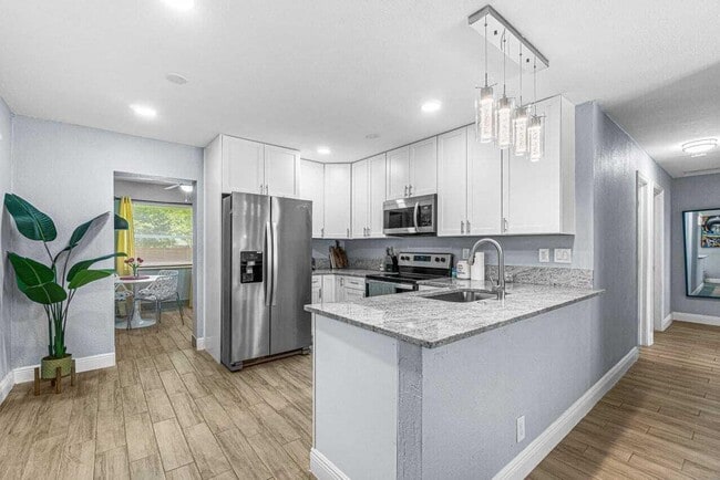 311 SW 7th Ave