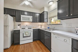 3906 Sioux Cir in Bryan, TX - Building Photo - Building Photo