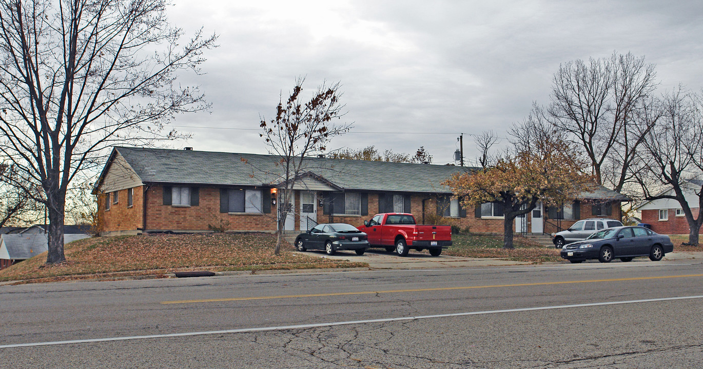 5401 Bellefontaine Rd in Huber Heights, OH - Building Photo