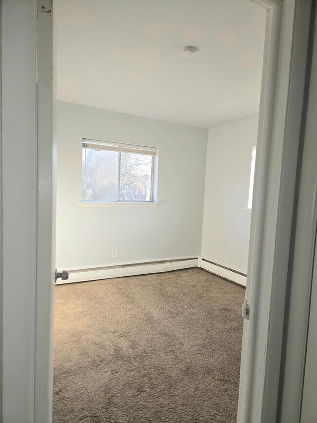 1055 N St Lucas St in Allentown, PA - Building Photo - Building Photo