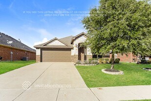 215 Range Rd in Waxahachie, TX - Building Photo
