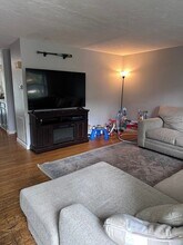560 Bedford St in Abington, MA - Building Photo - Building Photo