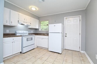 6618 Applegate St in Milton, FL - Building Photo - Building Photo