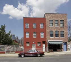 77-79 Grand St in Brooklyn, NY - Building Photo - Building Photo