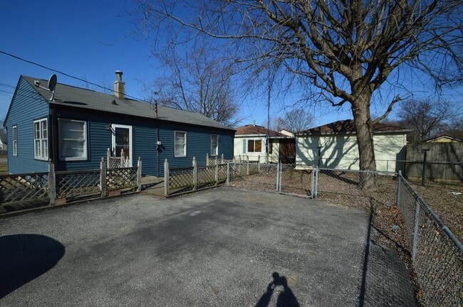 2441 S Keystone Ave in Indianapolis, IN - Building Photo - Building Photo