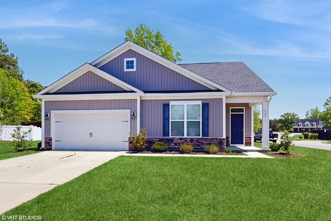 200 Red Maple Lp in Longs, SC - Building Photo - Building Photo