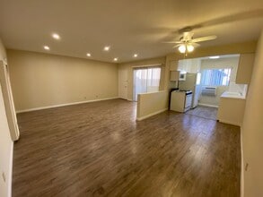 241 E Alameda Ave in Burbank, CA - Building Photo - Building Photo