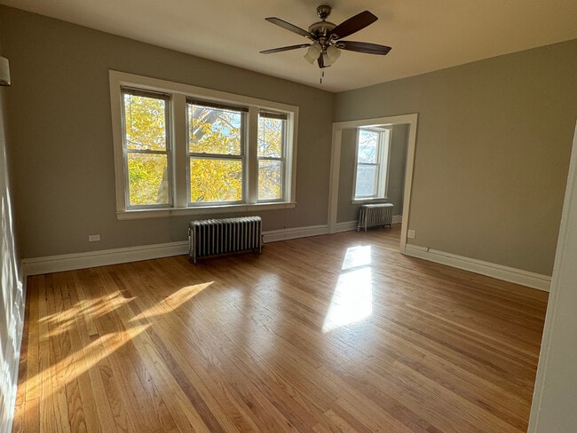 4414 N Lavergne Ave in Chicago, IL - Building Photo - Building Photo