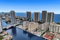 1833 S Ocean Dr photo'