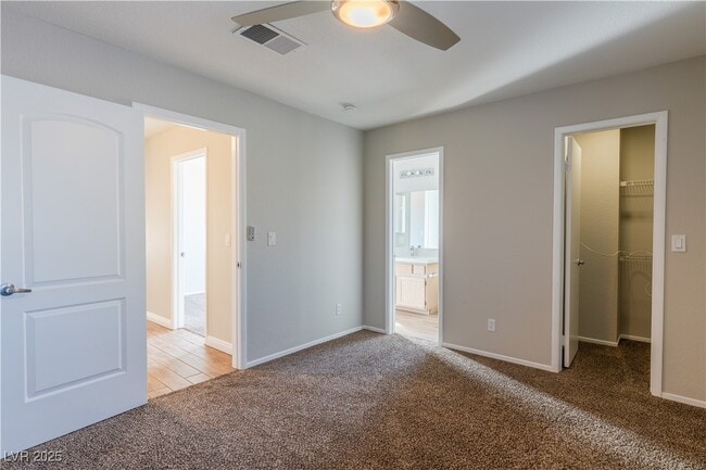 property at 1024 N Seabury Hill Ct