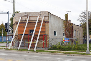 900 Saint Charles Rd in Maywood, IL - Foto de edificio - Building Photo