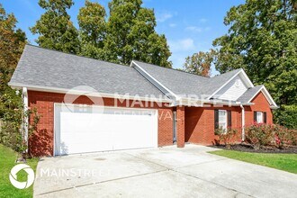 706 Squirrels Nest Ct in Rockmart, GA - Foto de edificio - Building Photo