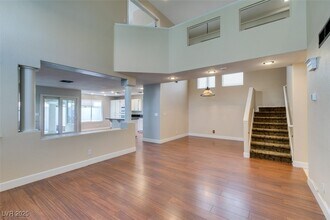 9201 Buckhaven Dr in Las Vegas, NV - Building Photo - Building Photo