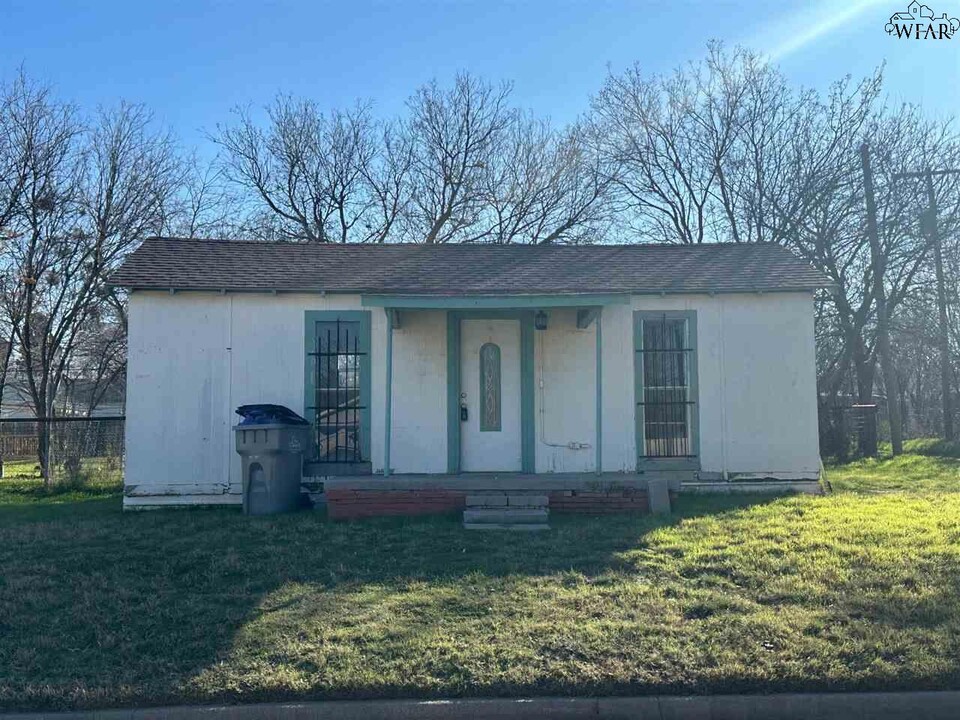 2800 Baltimore Rd in Wichita Falls, TX - Building Photo