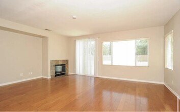 22163 E Ave O in Palmdale, CA - Building Photo - Building Photo