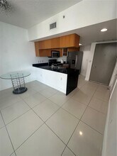 1750 N Bayshore Dr, Unit 3602 in Miami, FL - Building Photo - Building Photo
