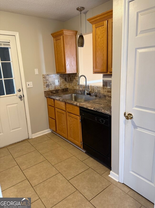 109 Green Meadow Dr in Warner Robins, GA - Building Photo - Building Photo