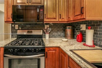 1516 Funston St in Hollywood, FL - Building Photo - Building Photo