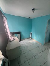 18621 NW 8th Rd in Miami, FL - Building Photo - Building Photo