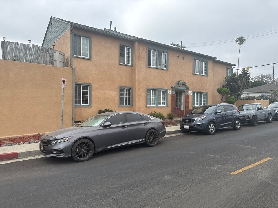 10934 Charnock Rd, Unit 10934 Charnock in Los Angeles, CA - Building Photo