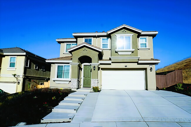 property at 31 Cortina Ct