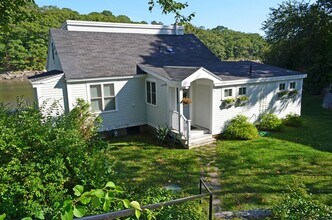 1 Chester Square in Gloucester, MA - Building Photo - Building Photo
