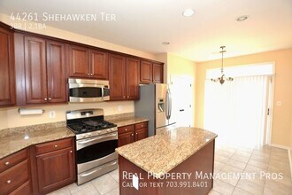 44261 Shehawken Terrace in Ashburn, VA - Building Photo - Building Photo