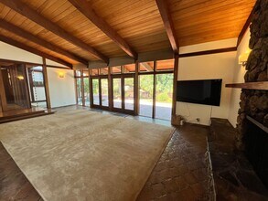 17 Buena Vista Ave in Corte Madera, CA - Building Photo - Building Photo