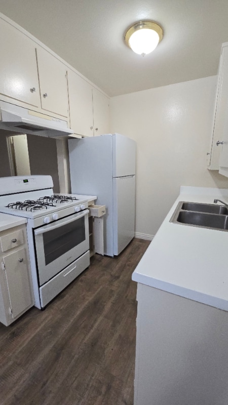 530 N Wilson Ave in Pasadena, CA - Foto de edificio - Building Photo