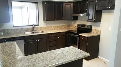 901 S Eli Dr in Tucson, AZ - Building Photo - Building Photo