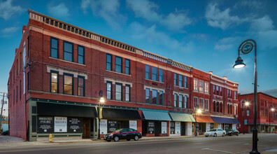 Midtown Lofts in Rockford, IL - Building Photo - Building Photo