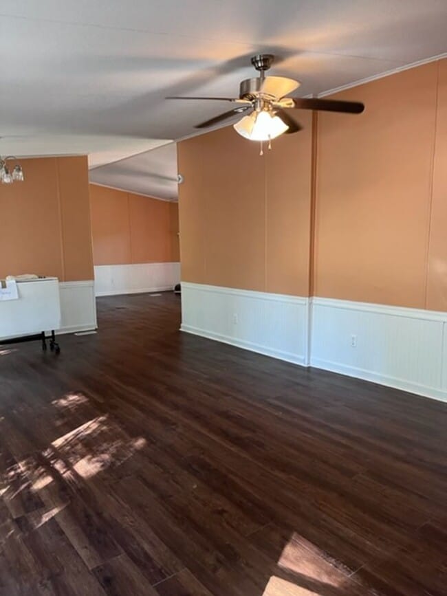 145 Jane Dr in Crawfordville, FL - Building Photo - Building Photo