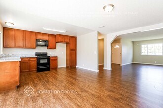 300 Radcliffe Dr in Vallejo, CA - Building Photo - Building Photo