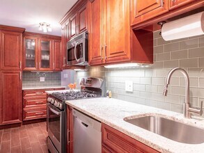 435 W Oakdale Ave, Unit 2B in Chicago, IL - Building Photo - Building Photo