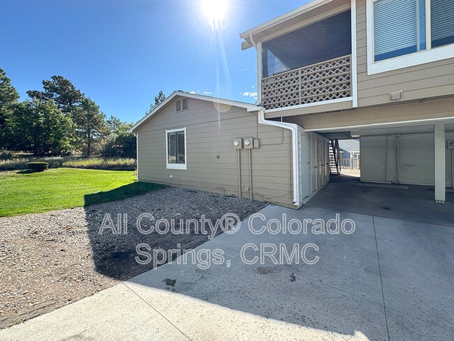 2713 Hearthwood Ln in Colorado Springs, CO - Building Photo - Building Photo