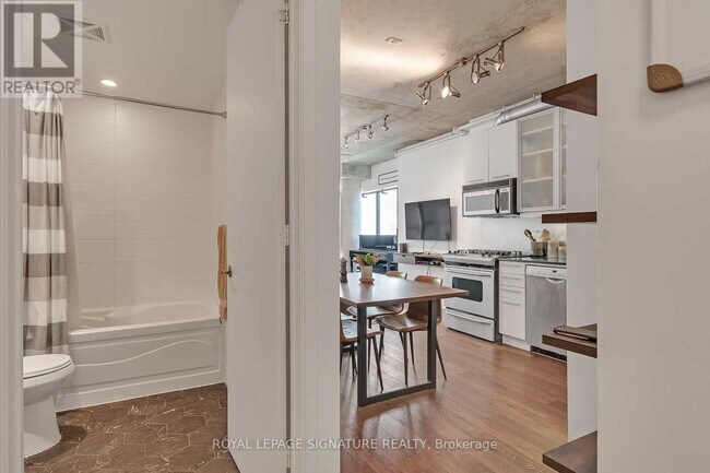 533 Richmond St W in Toronto, ON - Building Photo - Building Photo