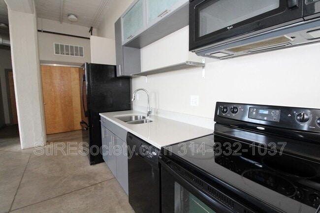 8125 Michigan Ave in St. Louis, MO - Building Photo - Building Photo