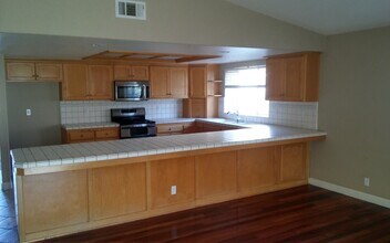 1310 Seaward Dr in Santa Maria, CA - Building Photo - Building Photo