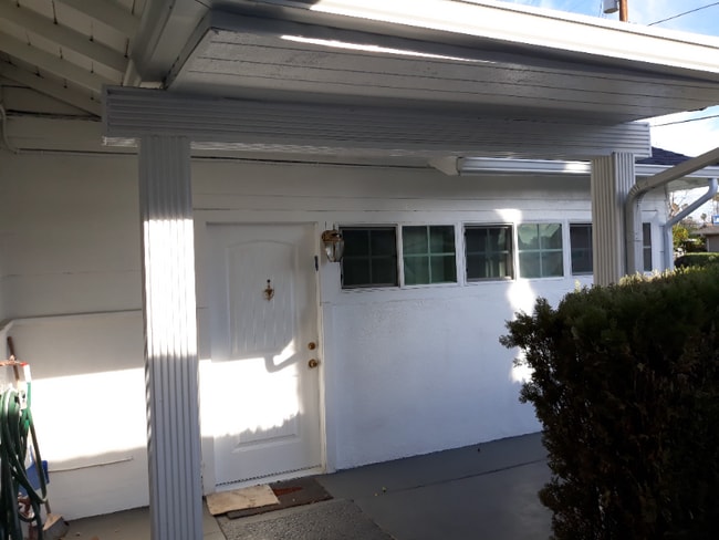 19953 Haynes St in Los Angeles, CA - Building Photo - Building Photo