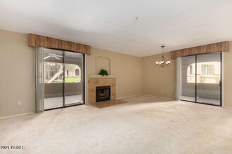 15252 N 100th St in Scottsdale, AZ - Building Photo - Building Photo