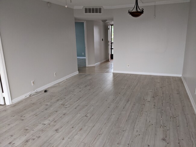 4501 NE 21st Ave, Unit 301 in Fort Lauderdale, FL - Building Photo - Building Photo