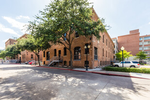 2115 Runnels St Apartments